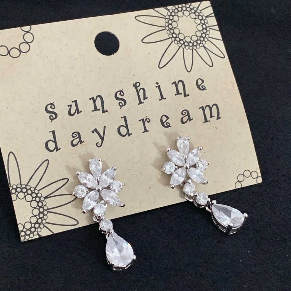 Sunshine Daydream Boutique Wedding Earrings